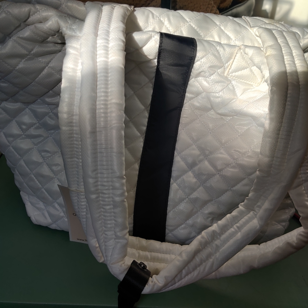 Kitchen sink tote